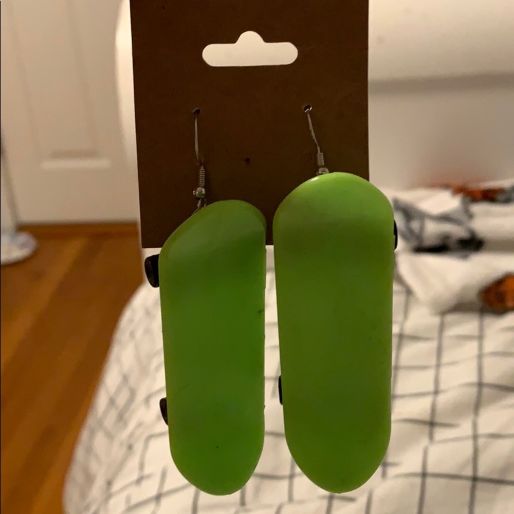 handmade skateboard earrings :)